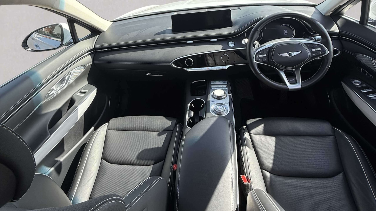 Used Genesis GV70 2023 for sale - 78173928: Photo 3