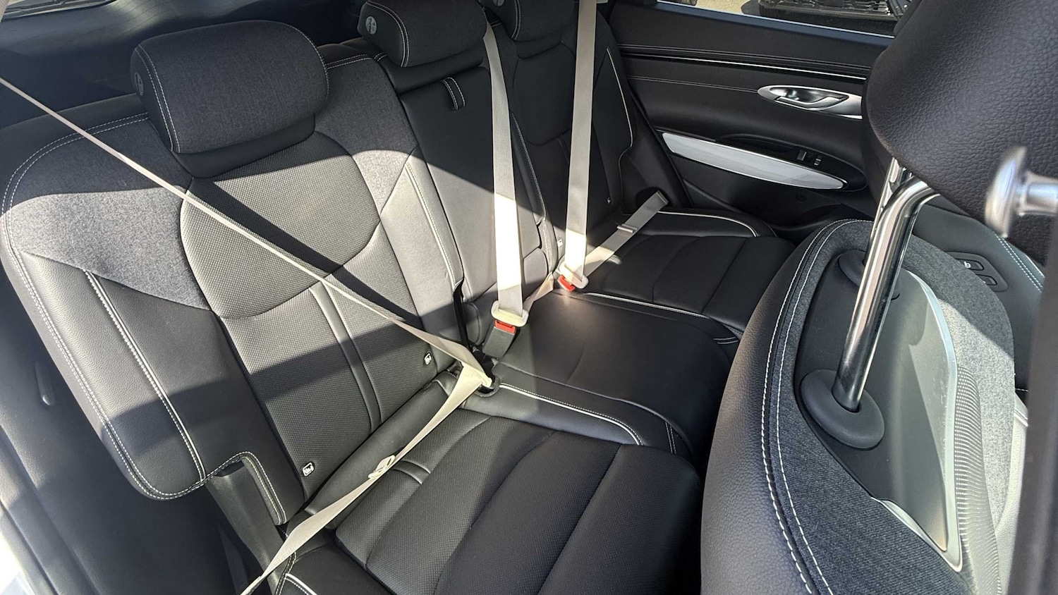 Used Genesis GV70 2023 for sale - 78173928: Photo 8