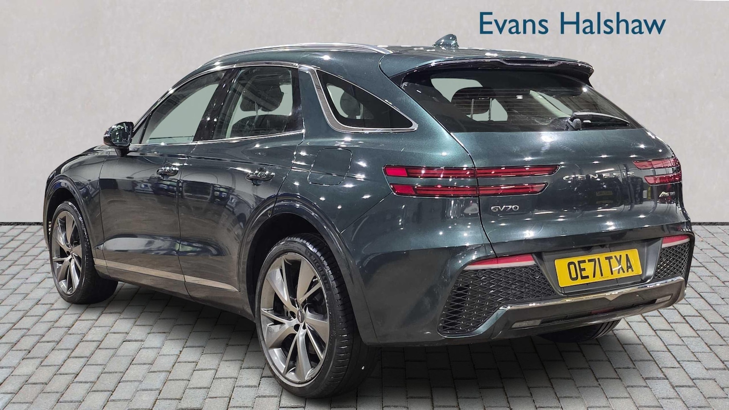 Used Genesis GV70 2022 for sale - 78024220: Photo 2