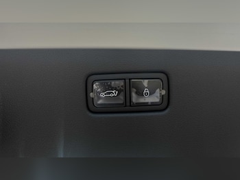 Used Genesis GV60 2026 for sale - 79455379: Photo
