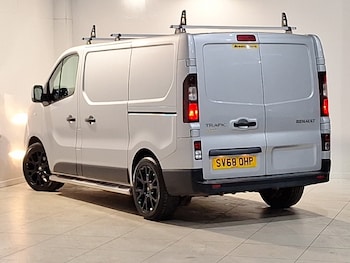 Used Renault Trafic 2018 for sale - 76851630: Photo