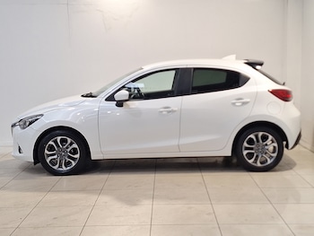 Used Mazda Mazda2 2018 for sale - 77325130: Photo