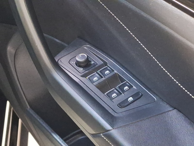 Used Volkswagen T-Roc 2022 for sale - 76779602: Photo 14