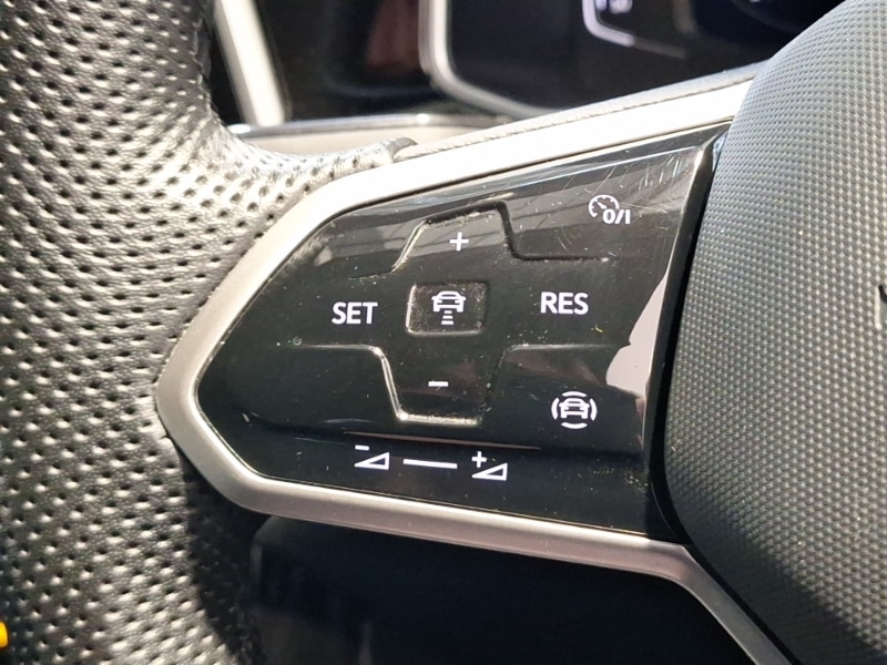 Used Volkswagen T-Roc 2022 for sale - 76779602: Photo 17