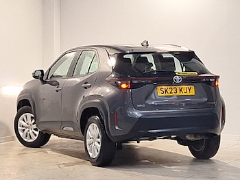Used Toyota Yaris Cross 2023 for sale - 76183291: Photo 3