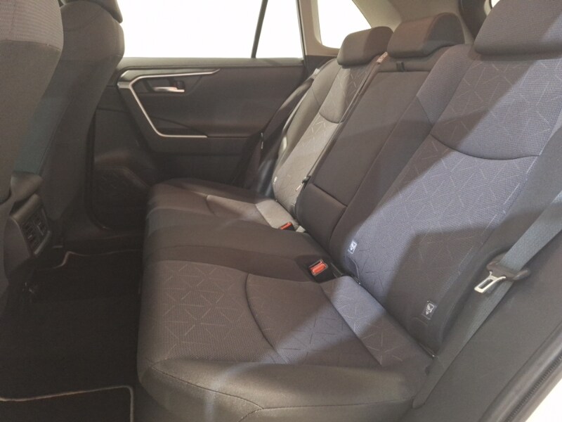 Used Toyota RAV4 2021 for sale - 77815702: Photo 6