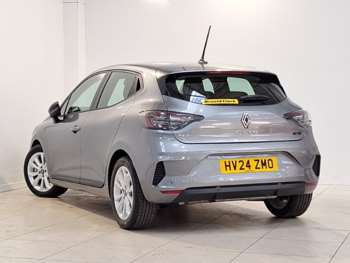 Used Renault Clio 2024 for sale - 74673101: Photo