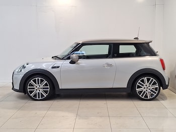 Used MINI Hatch 2022 for sale - 79480820: Photo
