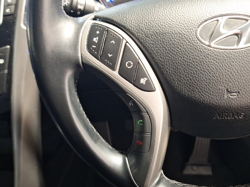 Used Hyundai i30 2016 for sale - 76619259: Photo 16