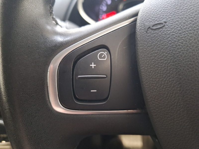 Used Renault Clio 2019 for sale - 76629391: Photo 16