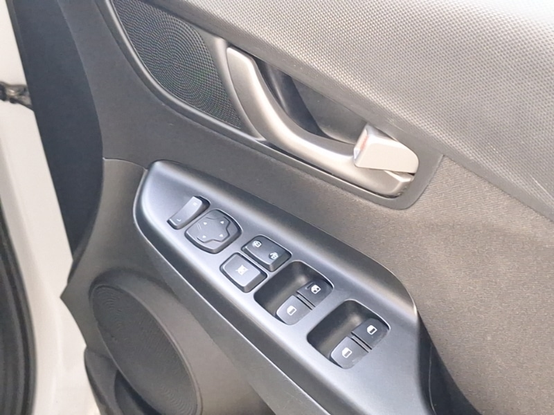 Used Hyundai KONA 2018 for sale - 77874114: Photo 14