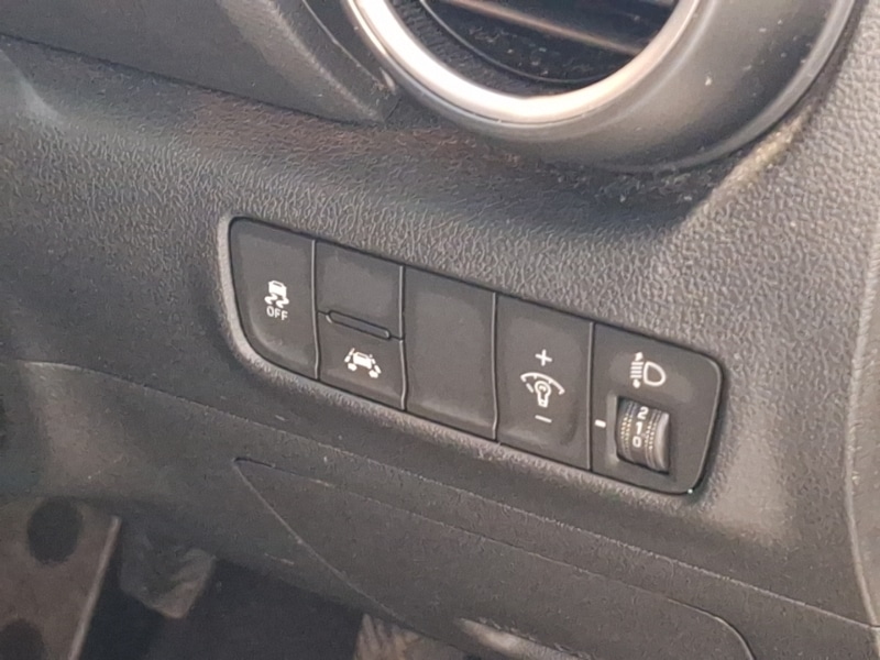 Used Hyundai KONA 2018 for sale - 77874114: Photo 15