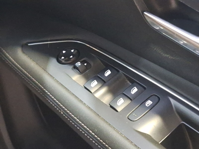 Used Peugeot 3008 2019 for sale - 77352630: Photo 14