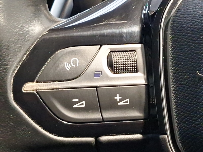 Used Peugeot 3008 2019 for sale - 77352630: Photo 17