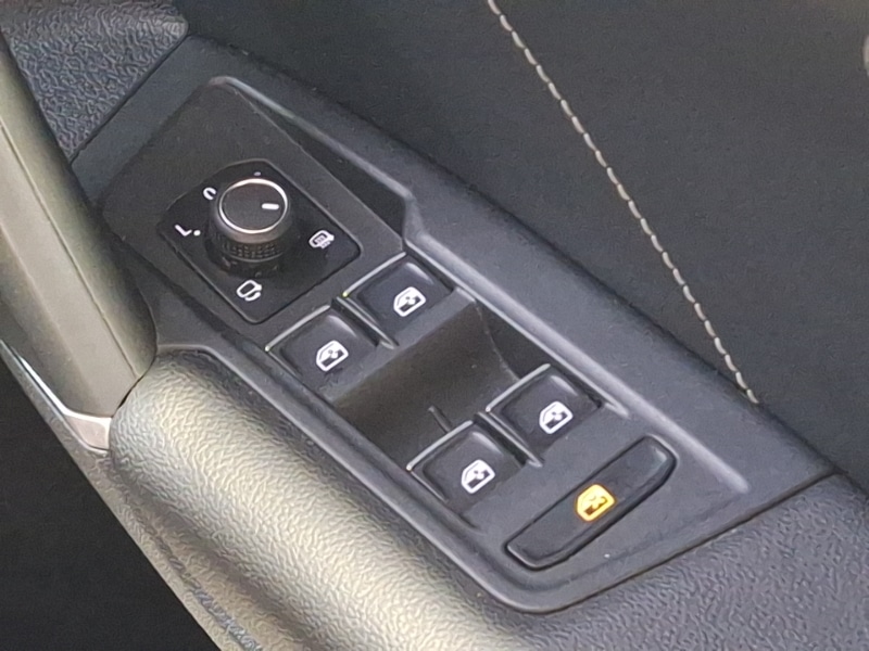 Used Volkswagen Tiguan 2017 for sale - 76614036: Photo 14