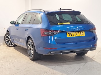 Used Skoda Superb 2023 for sale - 76183378: Photo 3