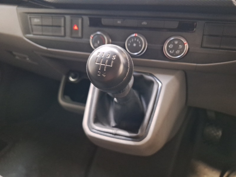 Used Volkswagen Transporter 2024 for sale - 78203150: Photo 11