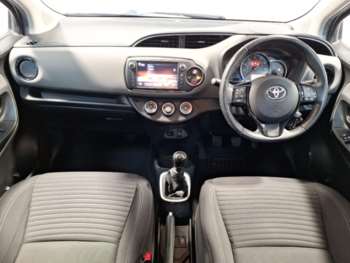 Used Toyota Yaris 2016 for sale - 74437234: Photo