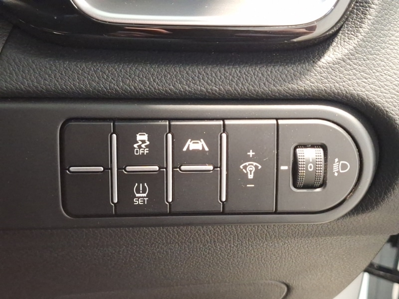 Used Kia XCeed 2025 for sale - 76297920: Photo 19