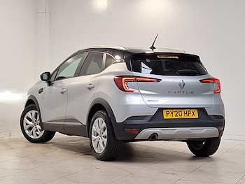 Used Renault Captur 2020 for sale - 79356615: Photo