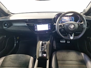 Used Alfa Romeo Junior 2025 for sale - 79253334: Photo