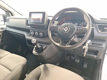 Used Renault Trafic 2024 for sale - 79306120: Photo