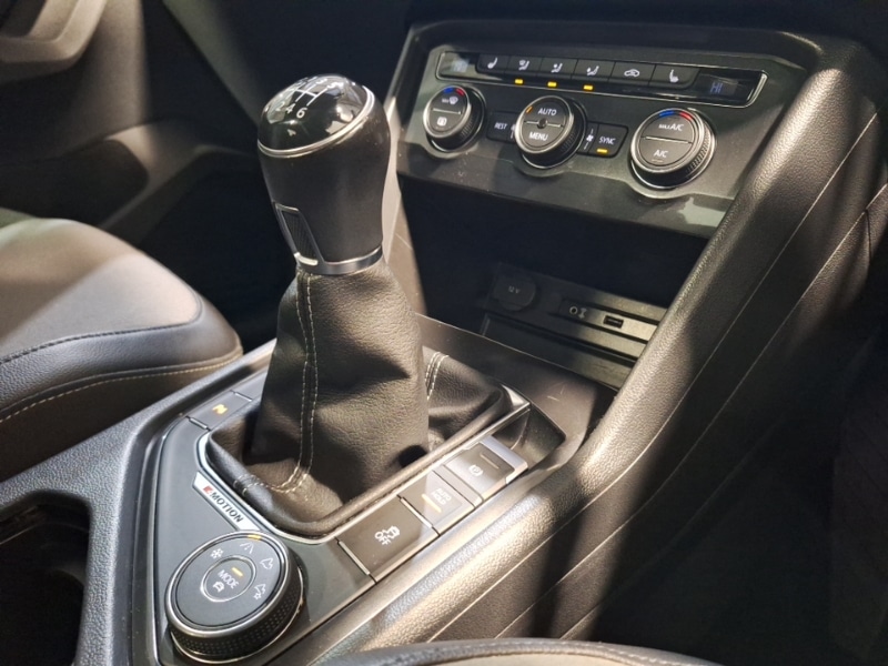 Used Volkswagen Tiguan 2017 for sale - 76978391: Photo 11