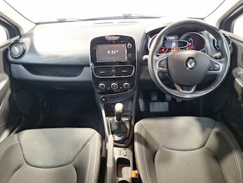 Used Renault Clio 2017 for sale - 79433161: Photo