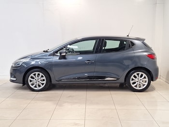 Used Renault Clio 2017 for sale - 79433161: Photo