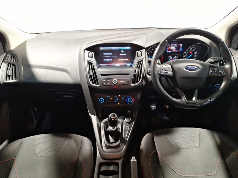 Used Ford Focus 2016 for sale - 76478650: Photo 2