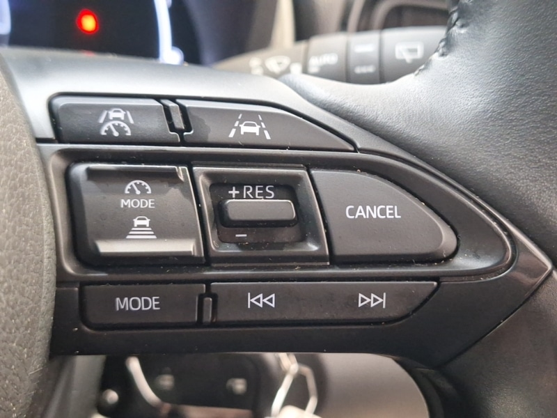 Used Toyota Yaris 2024 for sale - 77987871: Photo 16