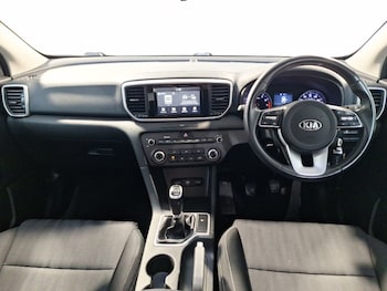 Used Kia Sportage 2019 for sale - 76103640: Photo 2