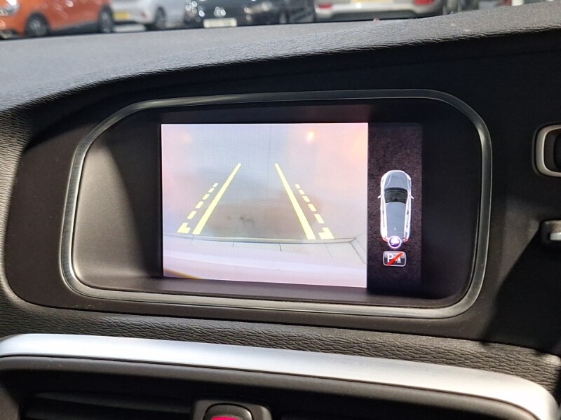 Used Volvo V40 2018 for sale - 77325191: Photo 10