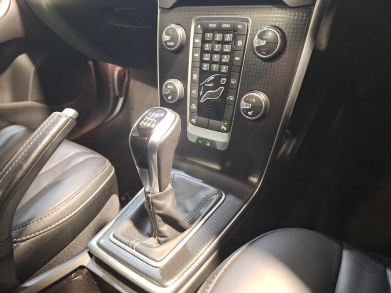 Used Volvo V40 2018 for sale - 77325191: Photo 11