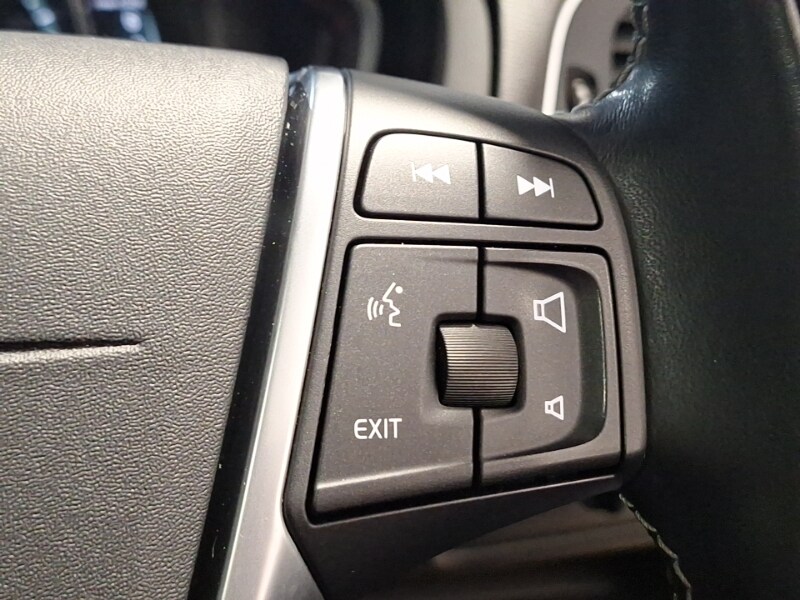 Used Volvo V40 2018 for sale - 77325191: Photo 18