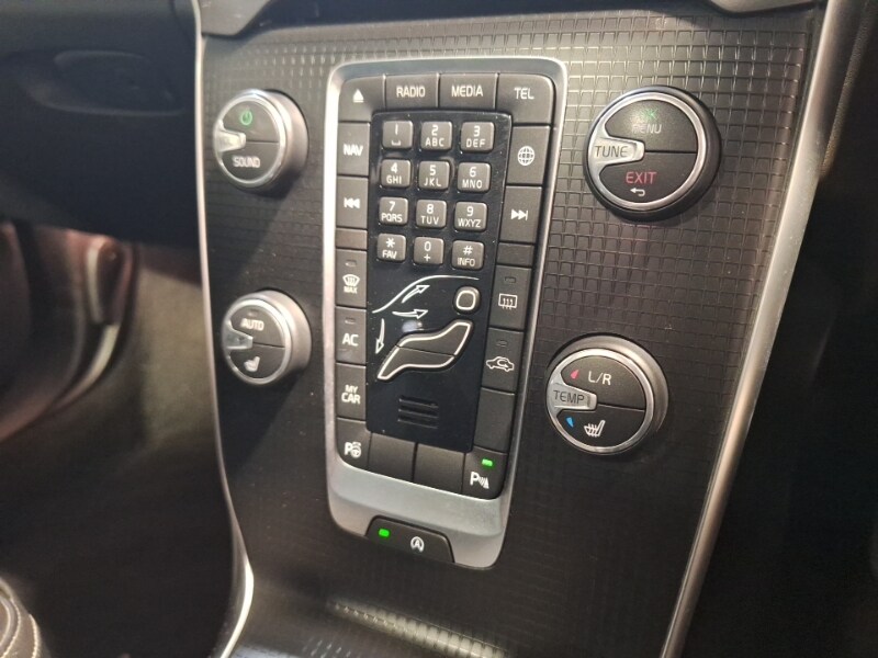 Used Volvo V40 2018 for sale - 77325191: Photo 19