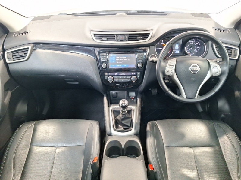 Used Nissan Qashqai 2017 for sale - 77922164: Photo 2