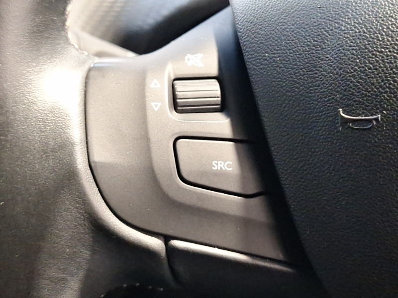 Used Peugeot 2008 2016 for sale - 76947305: Photo 16