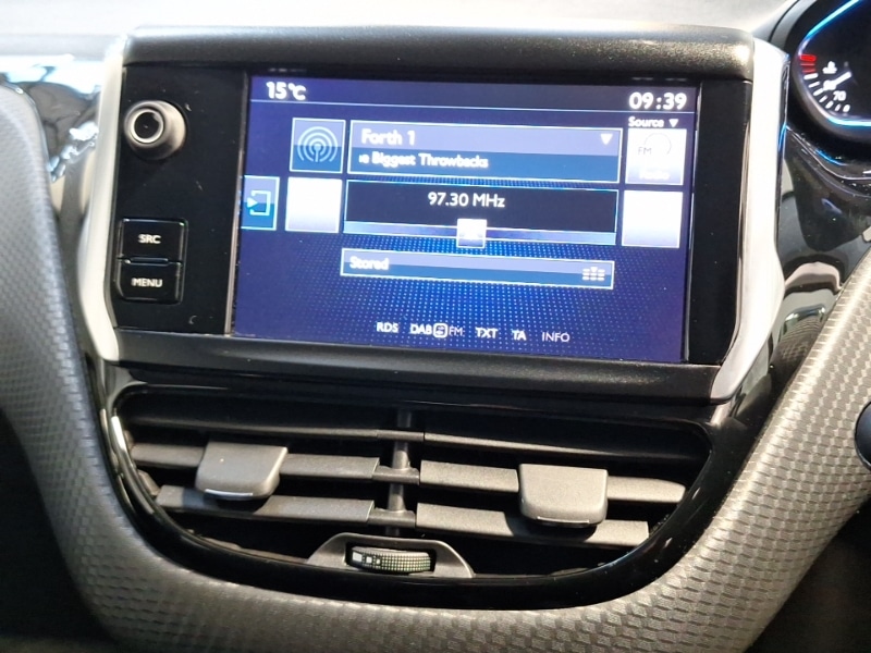 Used Peugeot 2008 2016 for sale - 76947305: Photo 19