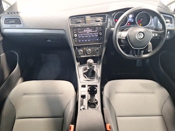 Used Volkswagen Golf 2019 for sale - 79420420: Photo