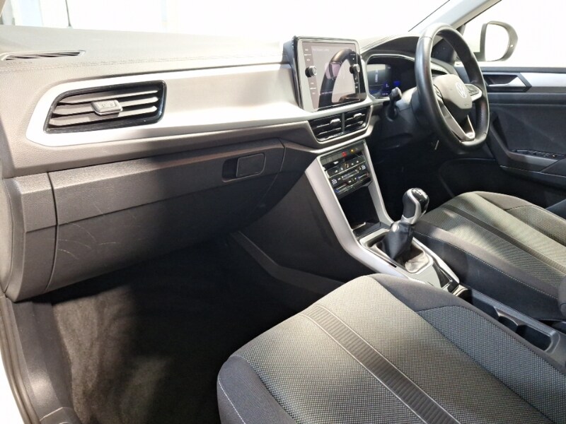 Used Volkswagen T-Roc 2023 for sale - 76683673: Photo 5