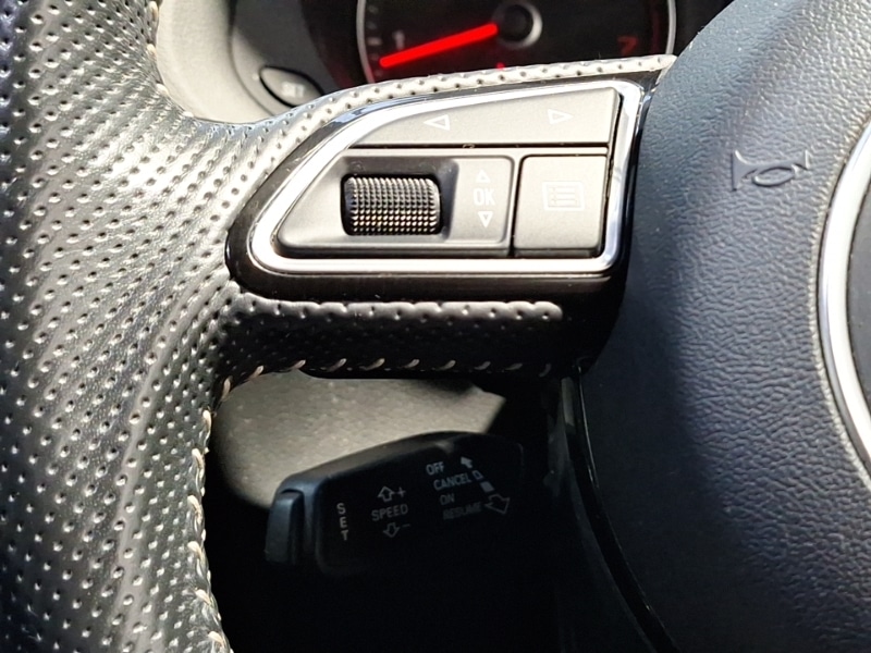 Used Audi Q3 2018 for sale - 76846908: Photo 16