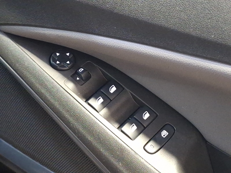 Used Vauxhall Crossland X 2020 for sale - 76471631: Photo 14