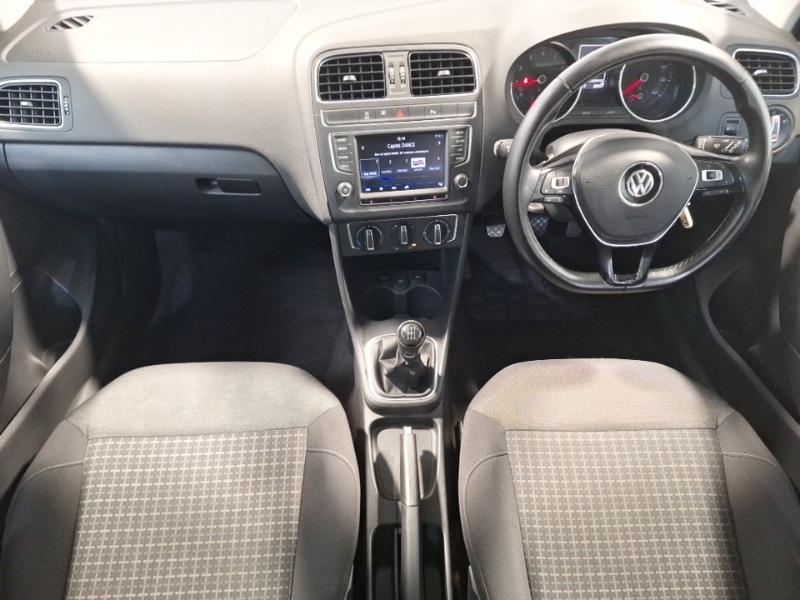 Used Volkswagen Polo 2017 for sale - 76493559: Photo 2