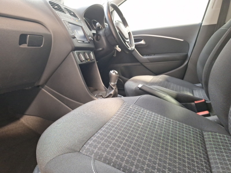 Used Volkswagen Polo 2017 for sale - 76493559: Photo 5