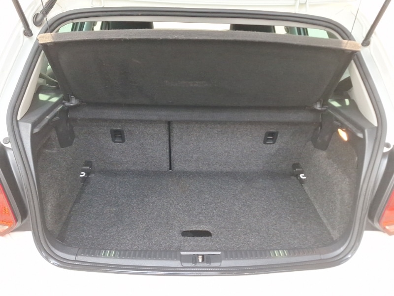 Used Volkswagen Polo 2017 for sale - 76493559: Photo 8