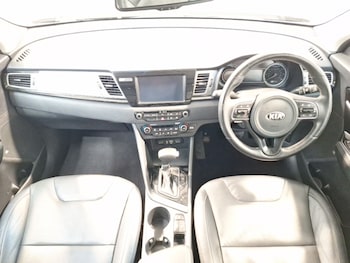 Used Kia Niro 2016 for sale - 79477440: Photo