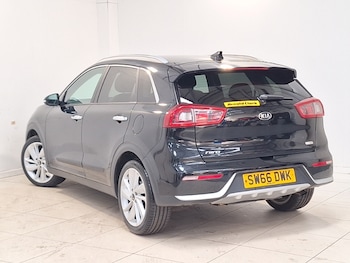 Used Kia Niro 2016 for sale - 79477440: Photo