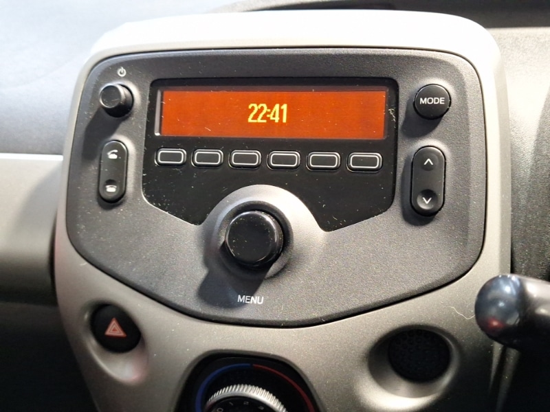 Used Toyota AYGO 2017 for sale - 76721438: Photo 10