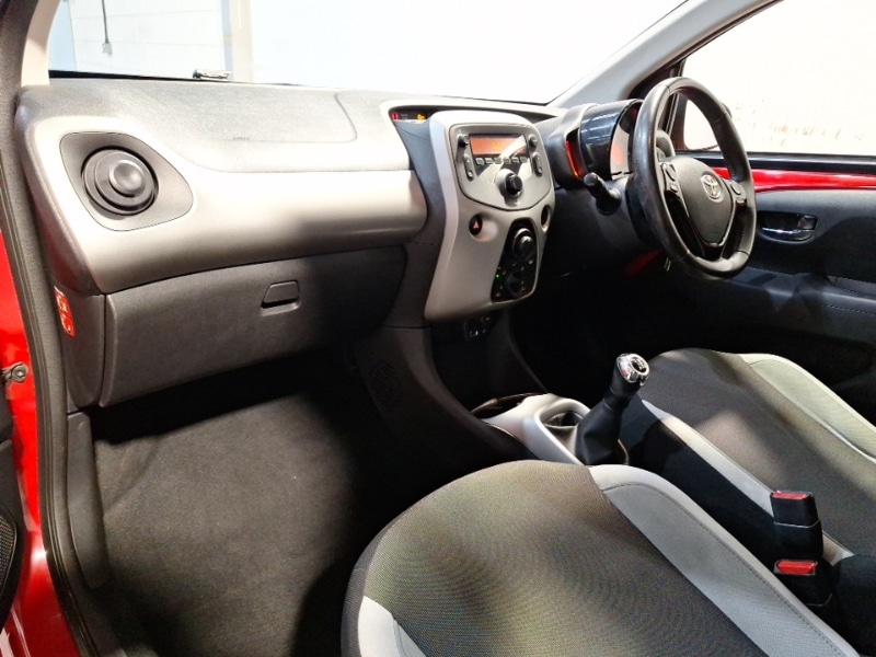 Used Toyota AYGO 2017 for sale - 76721438: Photo 5